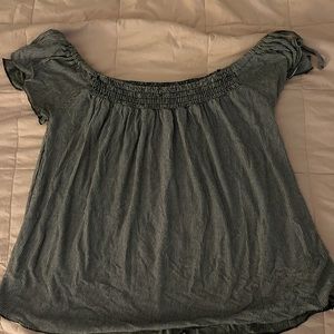 ❌SOLD❌ American Eagle Off-the Shoulder Top 🦅